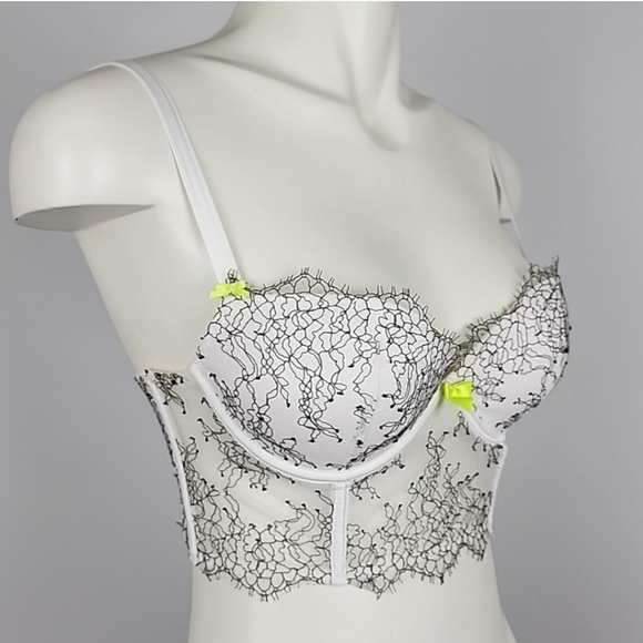 Victoria's Secret Very Sexy  Demi Buste Cream Black Lace Push Up 32D - Picture 5 of 16